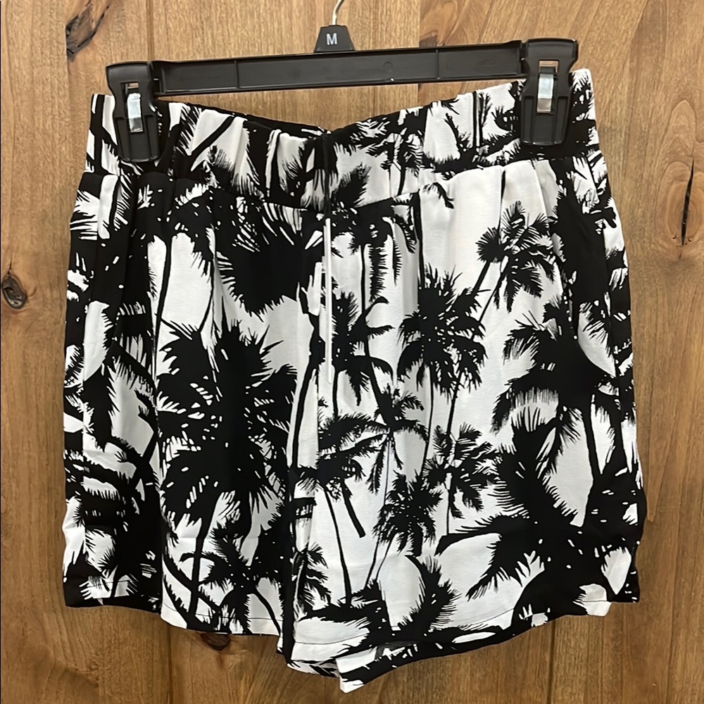 Black and White Palm Print Women's Shorts - Picture 1 of 7
